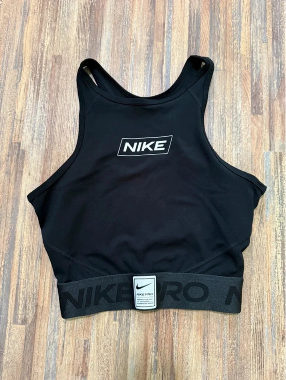 Pro cropped high neck tank size XS